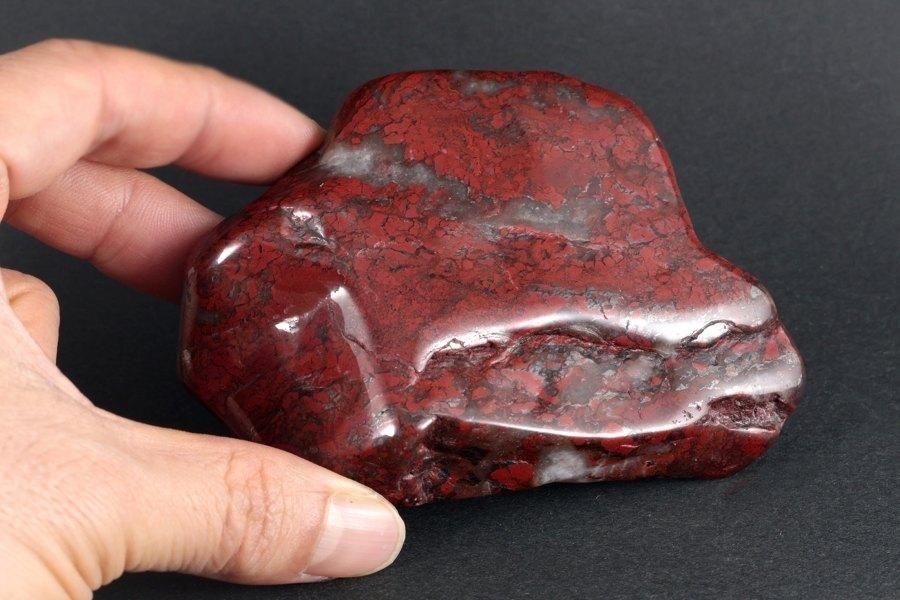 佐渡の赤玉石 原石 磨き 271g｜天然石 原石 通販 キラリ石