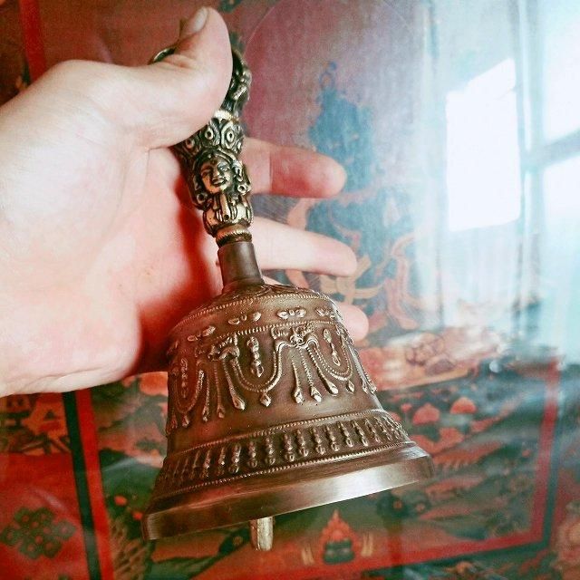 オールドチベット法具大型左巻法螺貝純銀巻きターコイズコーラル象嵌