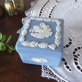 2571 ウエッジウッド 小物入れ 2客 【公式通販】