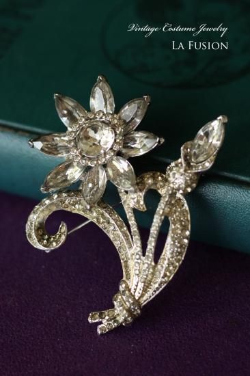 Coro＊コロ 1941年 ラインストーン煌めくお花のヴィンテージブローチ