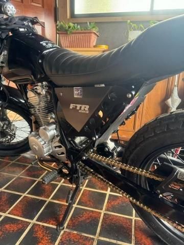FTR223 カスタム ストリートラウンダーアルミサイドカバーカスタム仕様
