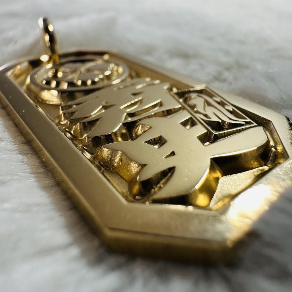 金メッキの八角喧嘩札【特大】46mmX23mm（銀製）工房史