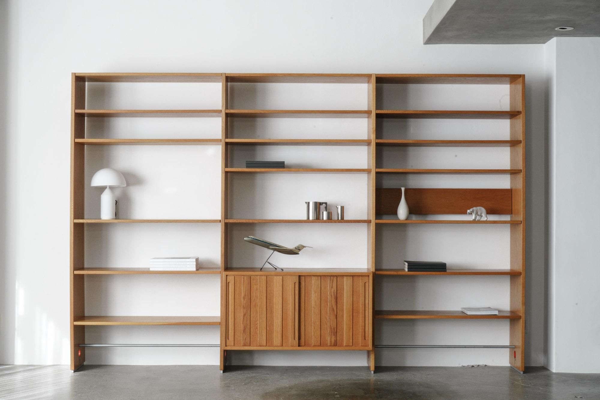 Cabinet Hans J Wegner - HIKE