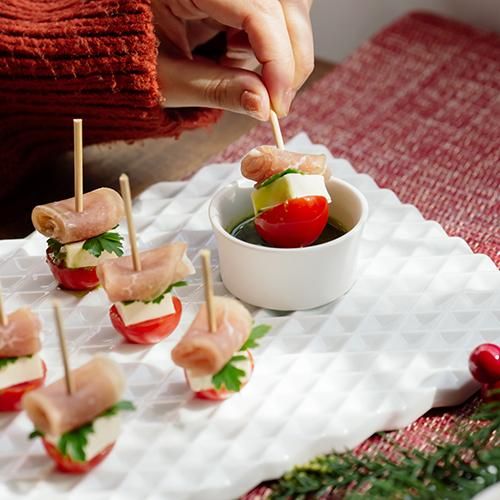 信楽焼 粉引線彫長々皿 信楽焼 粉引線彫長々皿