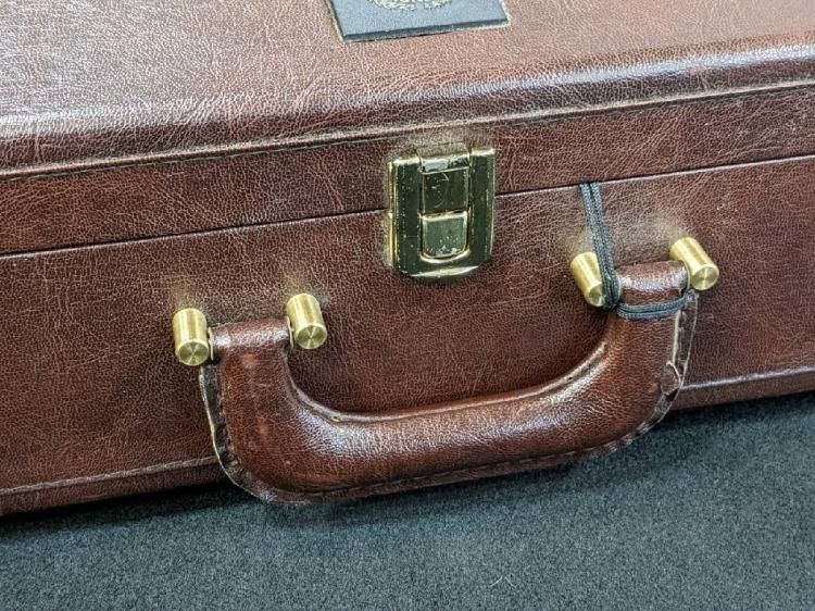 セルマー アルトサックス用ケース 鍵付き【服部管楽器】 - 服部管楽器