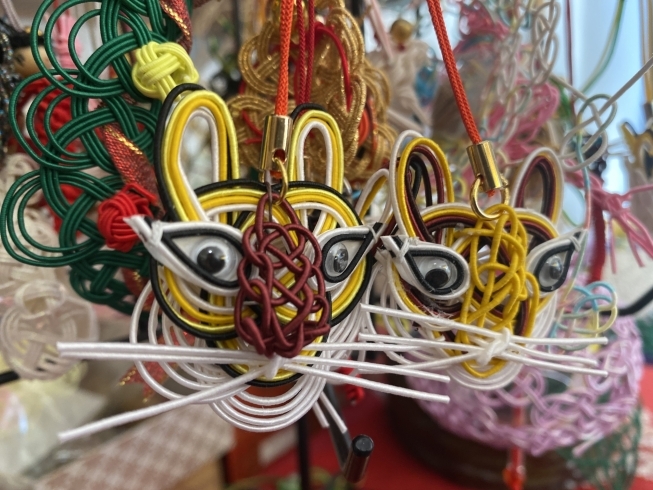 寅らしく、怖い顔に見えるように水引でつり目にしてみました！ 「福島