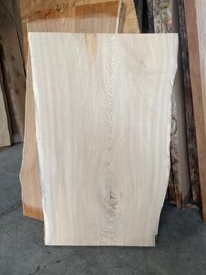 栓（せん）一枚板テーブル用がたくさん展示 埼玉県 木の店木楽