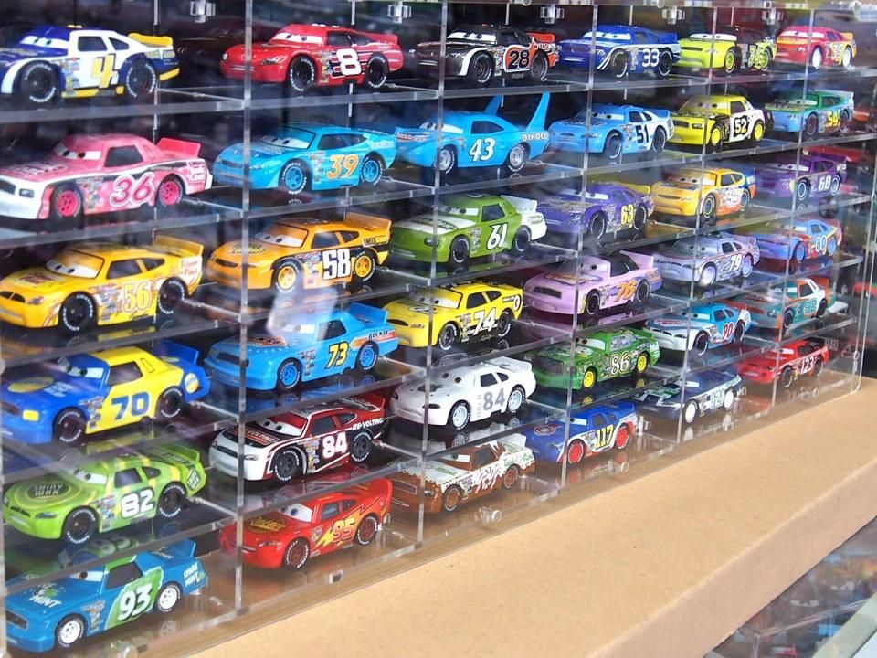 マテルカーズ 36台収納可能 フルアクリルケース 組み立て式