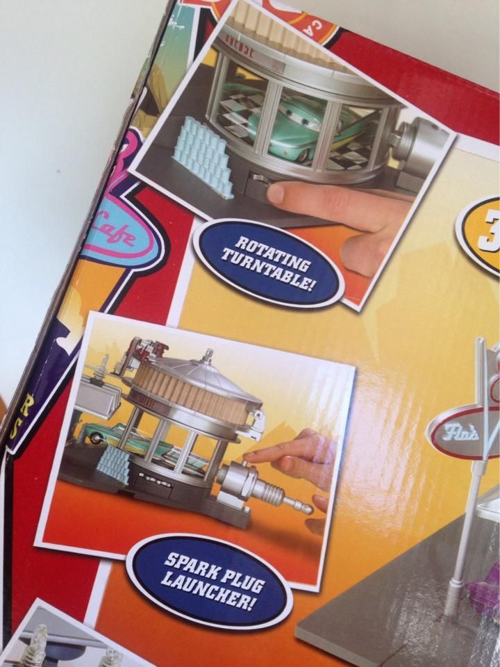 フローのV8カフェプレイセットです！2012年頃にトイザラス限定で