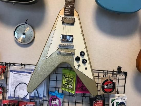 BURNY LV-115KK L'Arc-en-CielのKENモデルのフライングV！スパークル