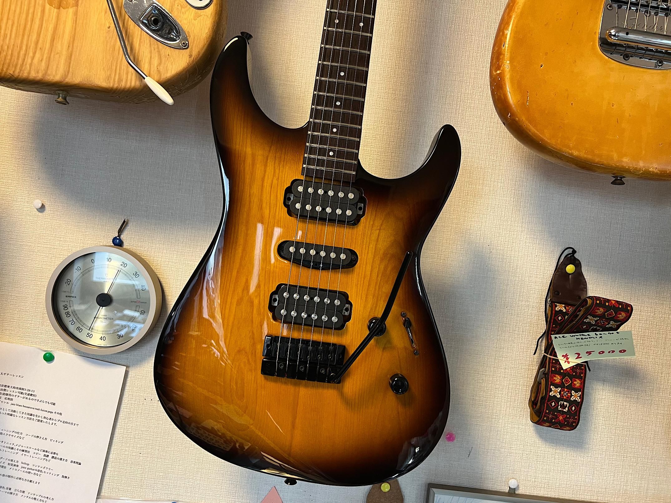 FERNANDES FR-75T 90年代初頭のローラーナット＆サドルを装備した