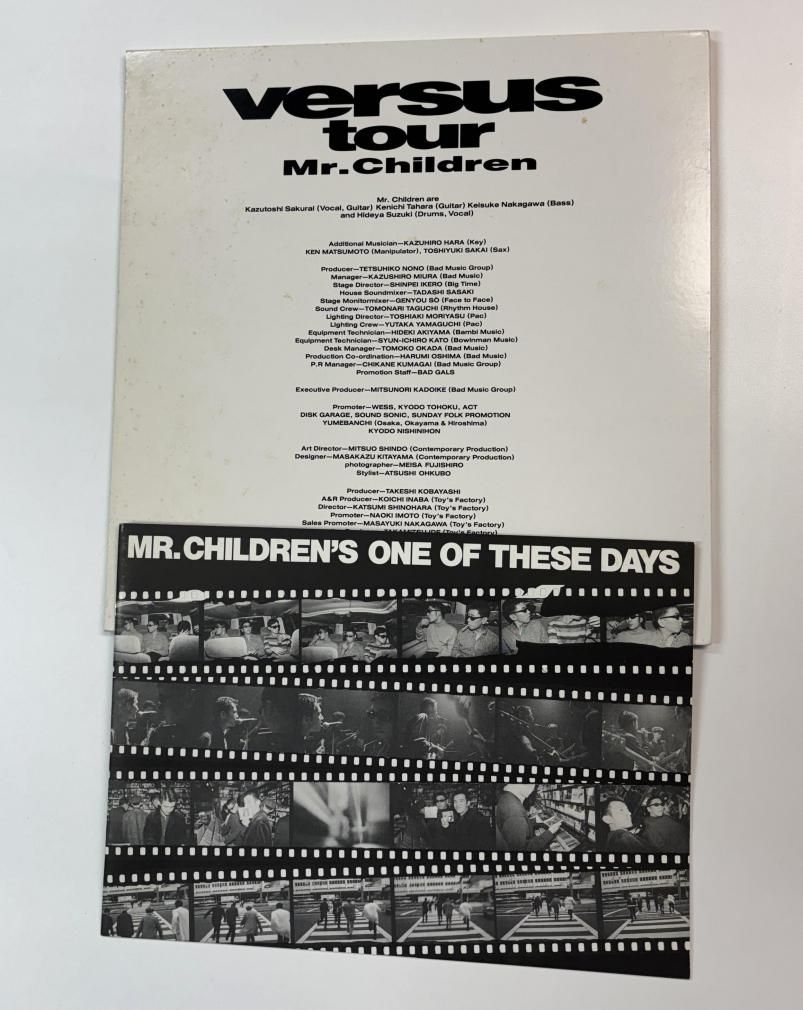 Mr.Children 1993年ツアー・パンフレット versus 帯付き ポスター・LP