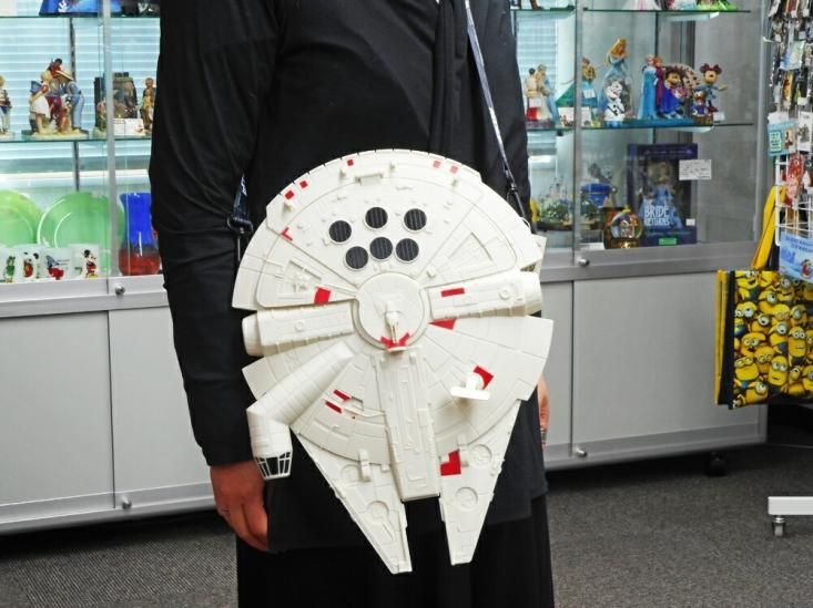 ミレニアムファルコン ポップコーンバケット 海外ディズニー限定