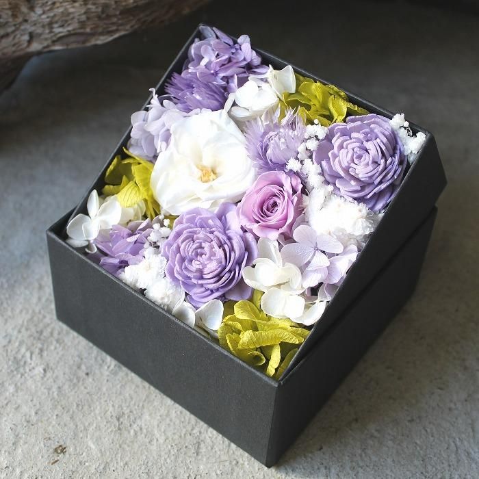 お供え・お悔み用 プリザーブドフラワー ボックスSサイズ（野ばら