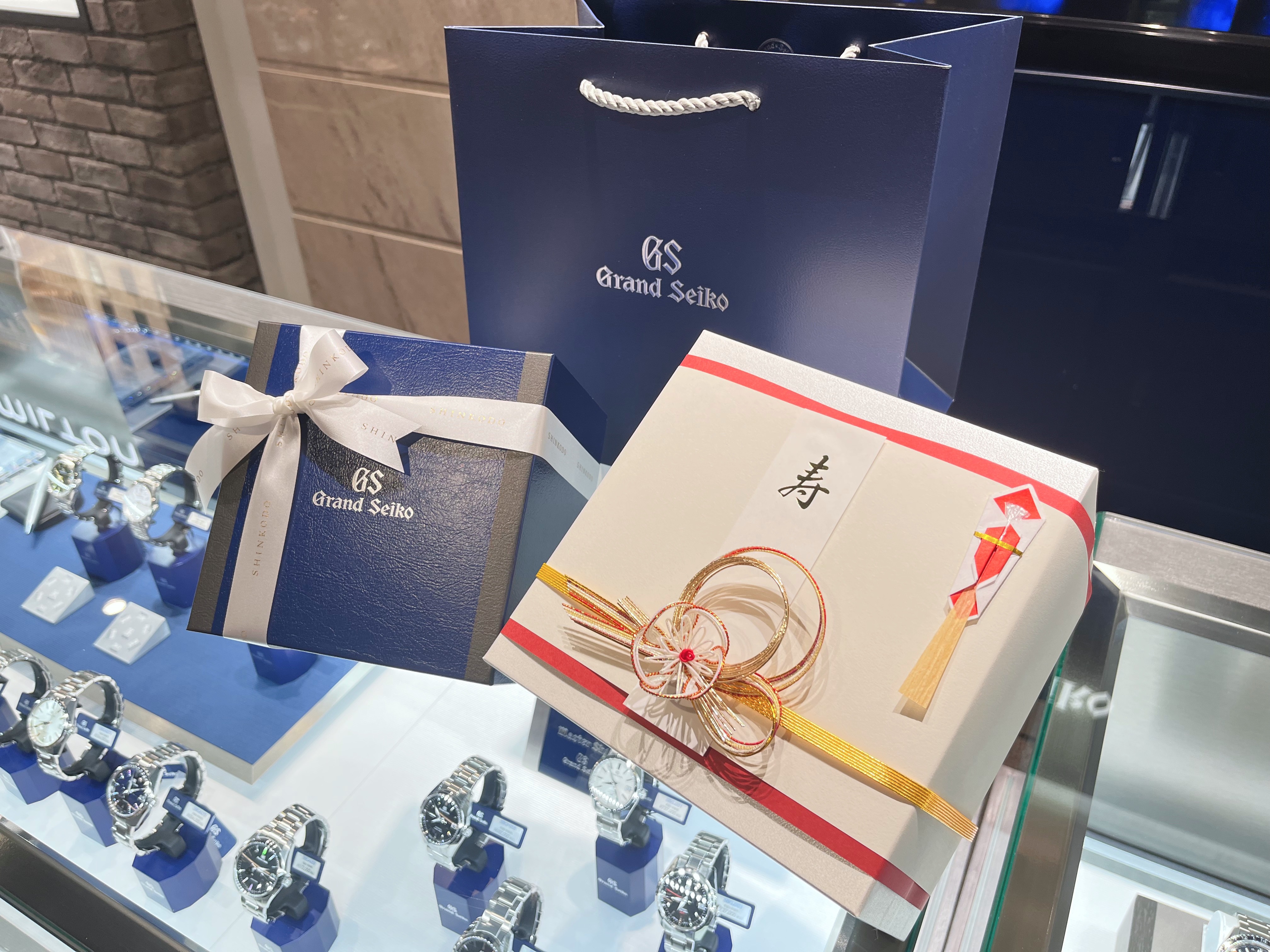 Grand Seiko 箱のみ(桐箱つき) ギフトラッピング - ブランド時計の通販