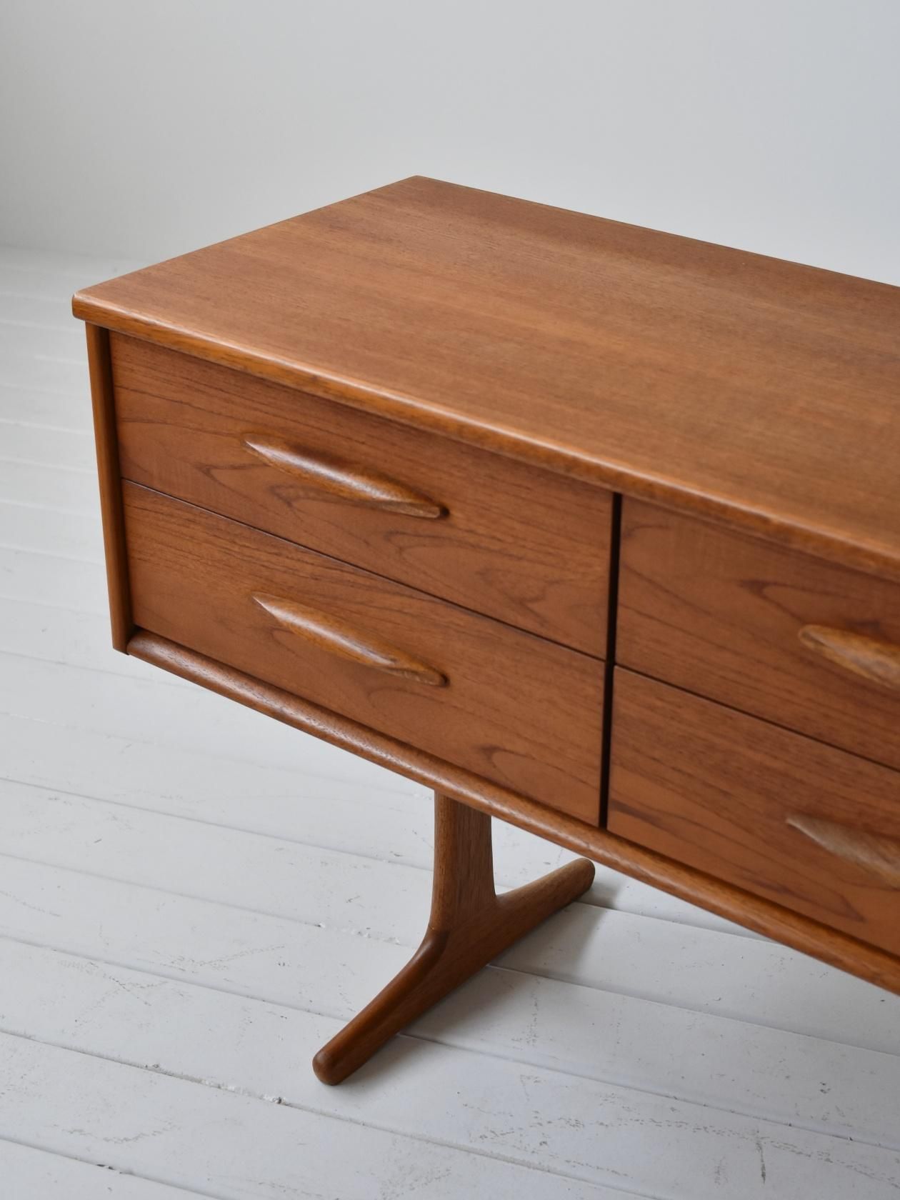 イギリスヴィンテージ Austinsuite サイドボード ミッドセンチュリー