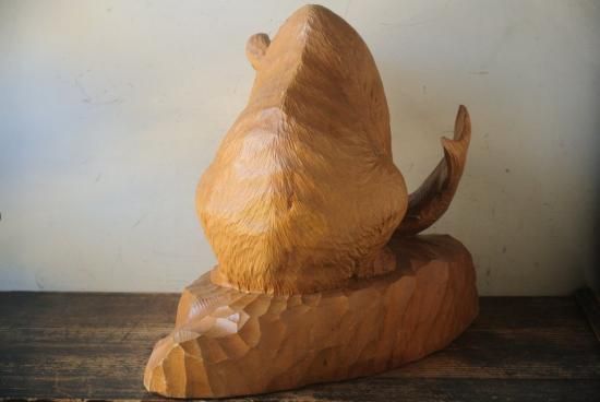 堀井廣治作 木彫り熊「鮭とり熊」
