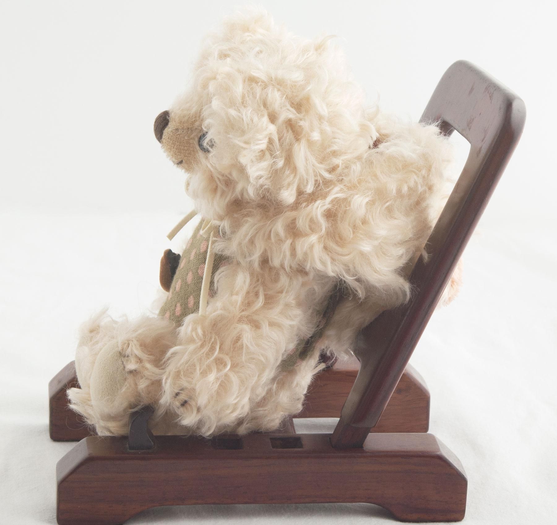 Tomo Bear（うさぎ耳フード付き） - アンティークとテディベアの店