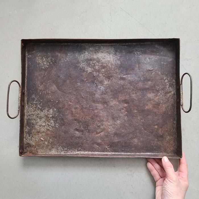 アイアン・ビンテージトレイ・長方形トレー・取っ手つき・鉄プレート