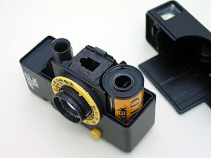 ベラルーシ製コンパクトカメラ「AGAT 18K」の魅力 トイカメラの撮る