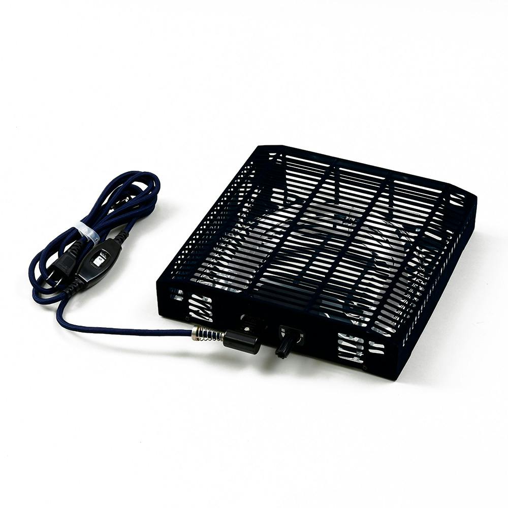 カインズ』全面フラットヒーター 温度調整可能 正方形 黒 カインズ