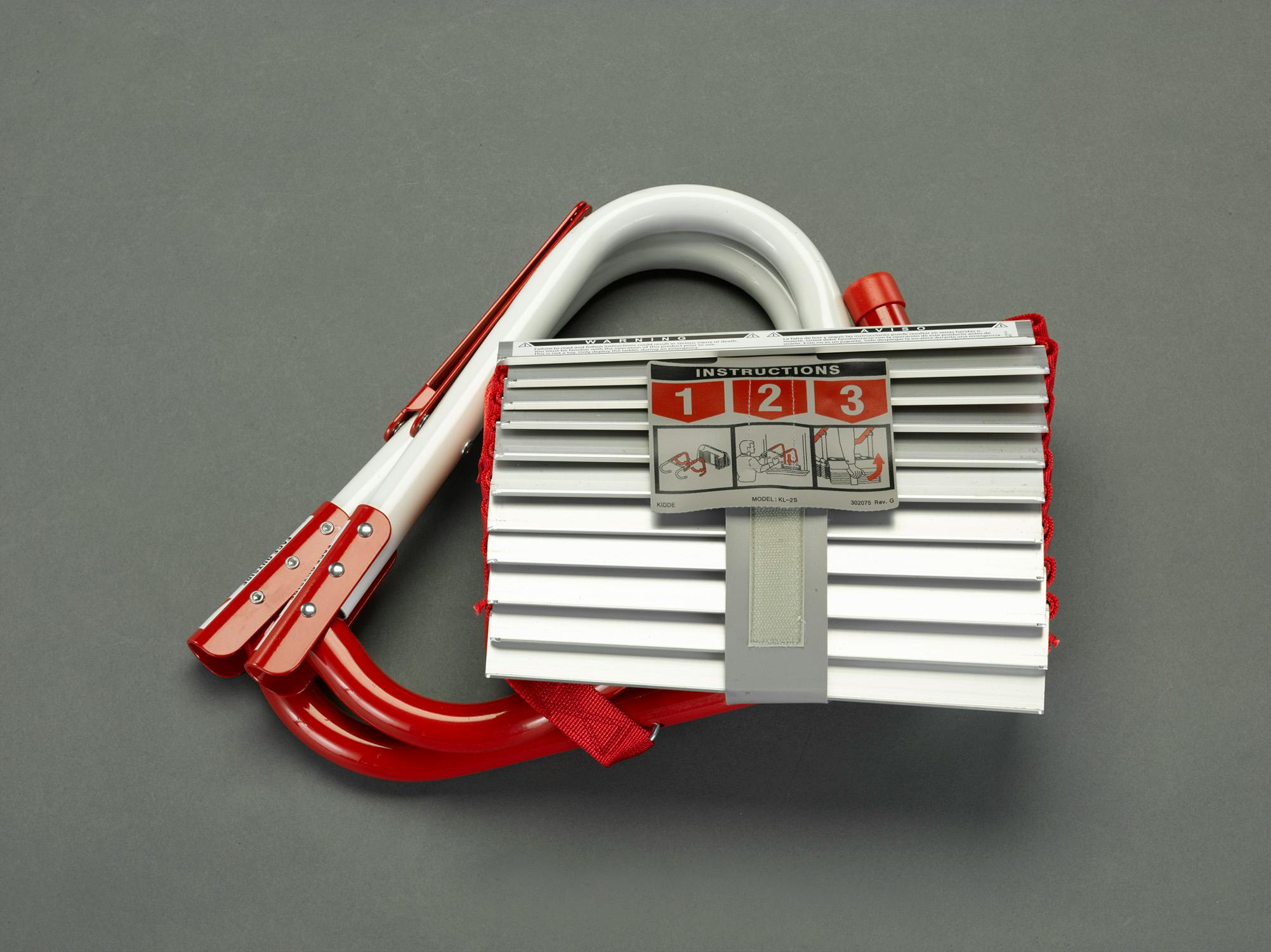 避難はしご(折畳み式) 7.62m EA904Z-52 4550061195482【別送品