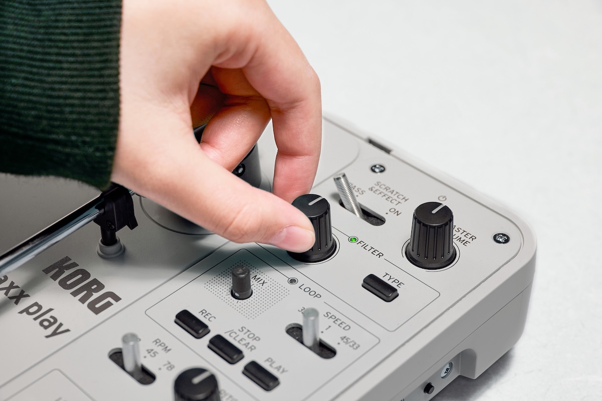 KORG、全く新しいポータブル・レコードプレーヤーを発表 - News - OTOTOY