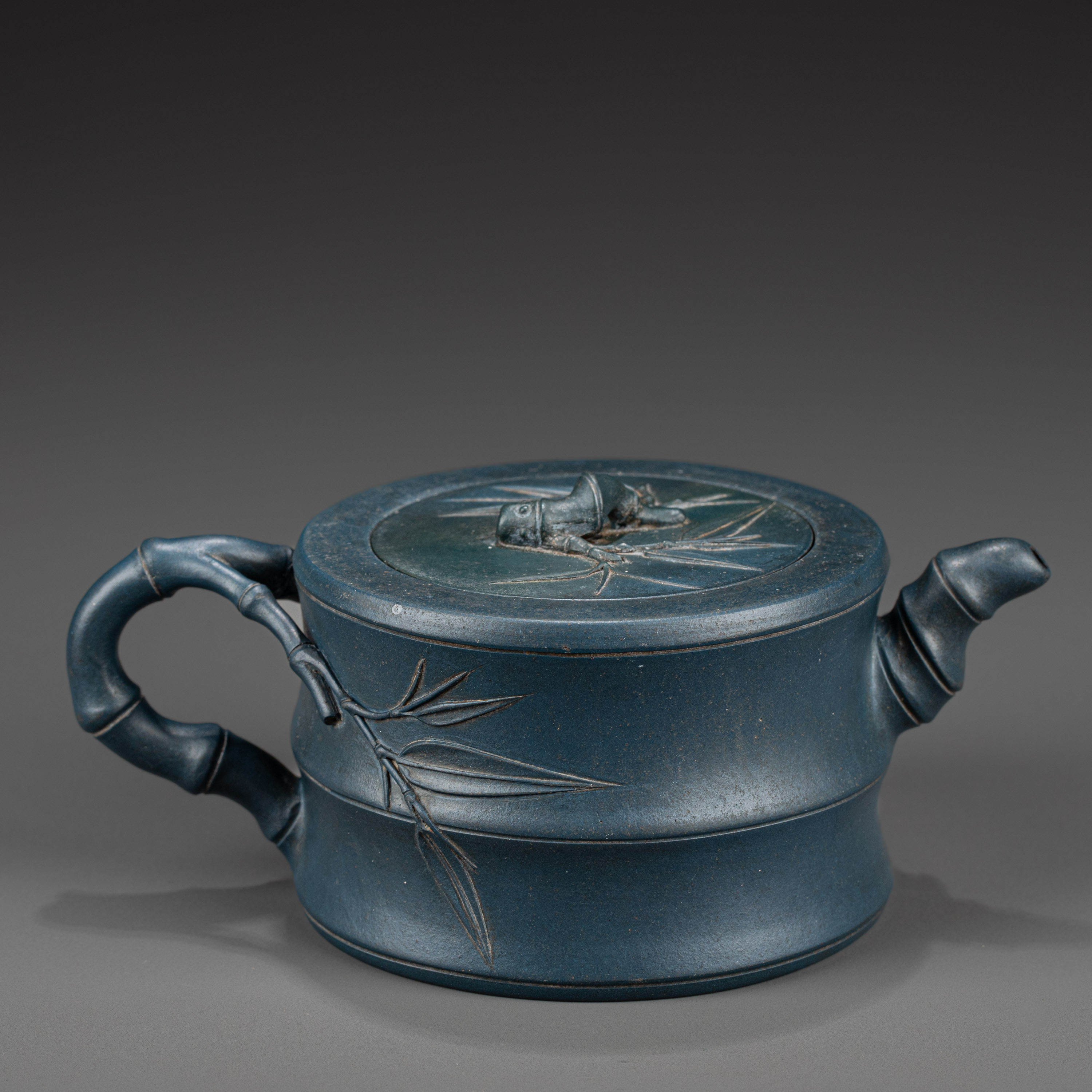 中国古美術/緑泥竹林笹竹紋茶壺/(底款:朱可心)【保存箱付】