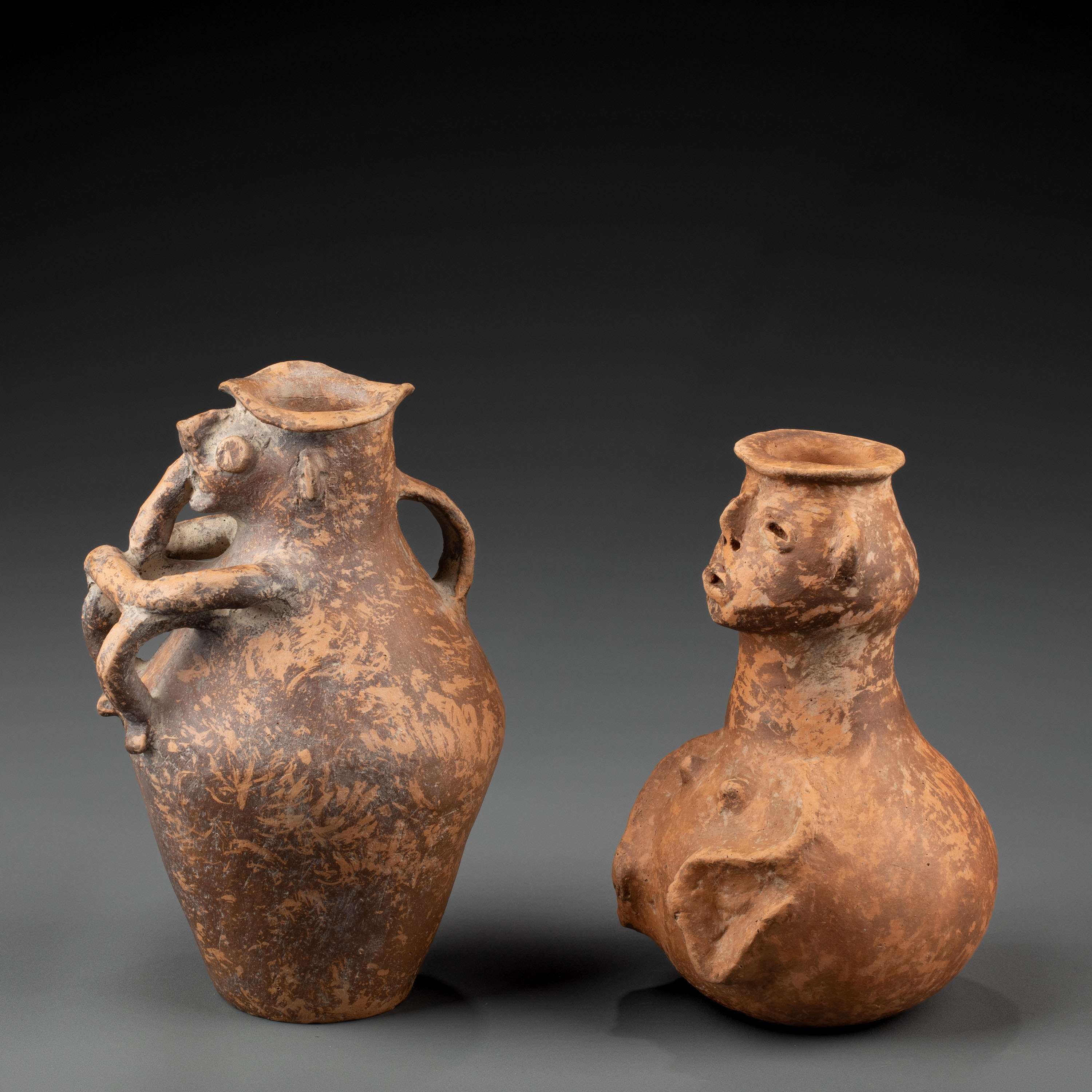 貨幣博物館 | 紅山文化 人形陶俑壺2點