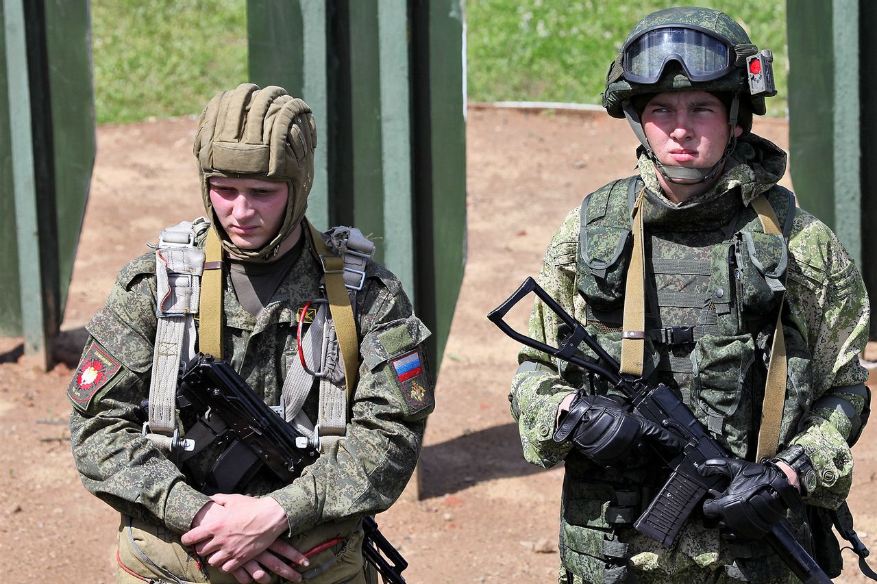 ロシア軍 実物 ロシア内務省 警察 OMON 迷彩服 戦闘服 52-4 ロシア軍