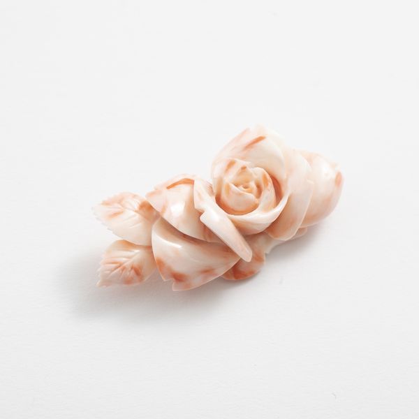 3985）周峰 珊瑚の彫刻の額 薔薇 3985）周峰 珊瑚の彫刻の額 薔薇