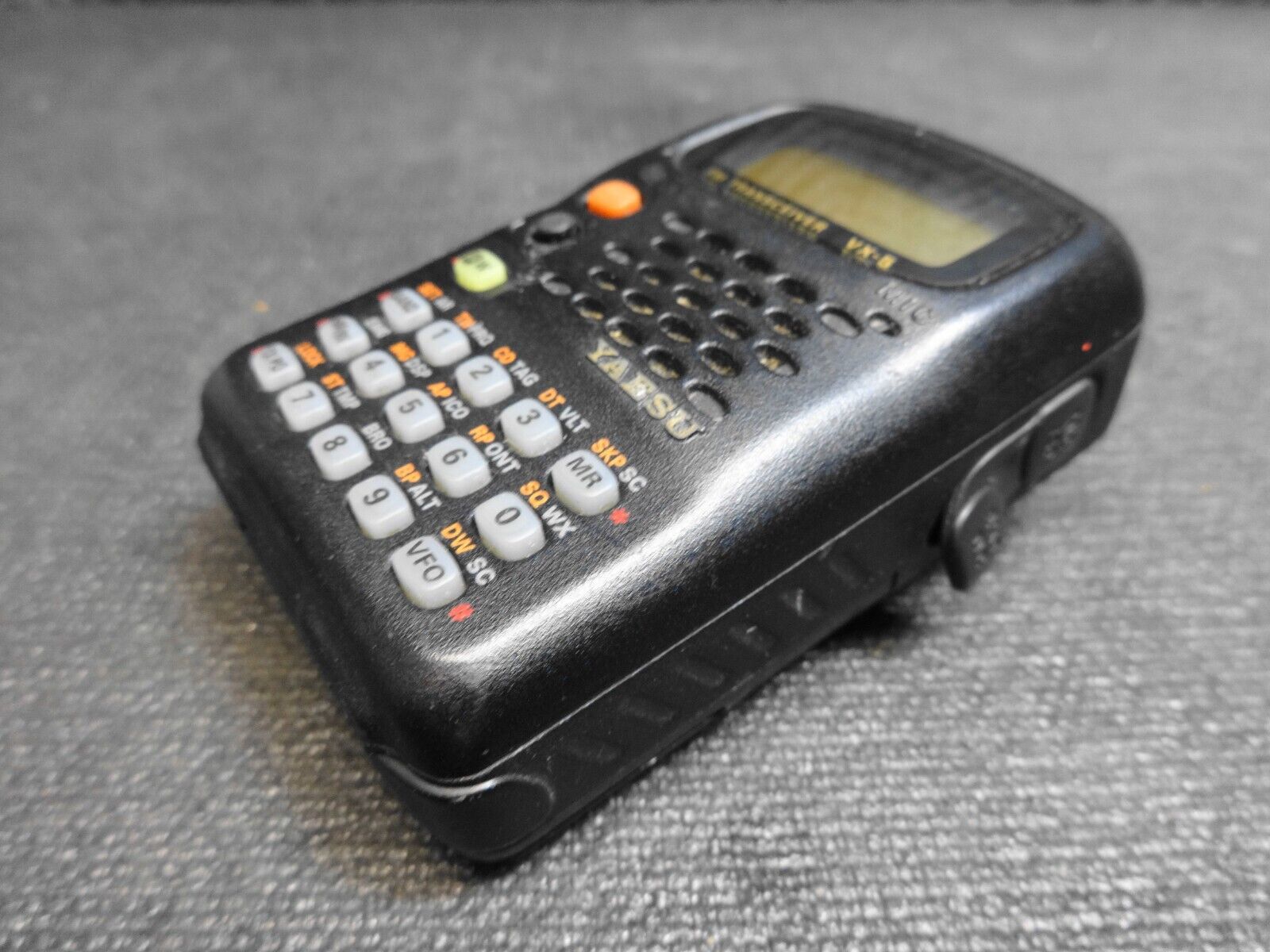 YAESU VX-5 トランシーバー スピーカーマイク、社外アンテナ2本｜