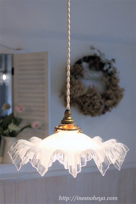 アンティーク 乳白色ガラスシェード ペンダントライト レトロ 大正