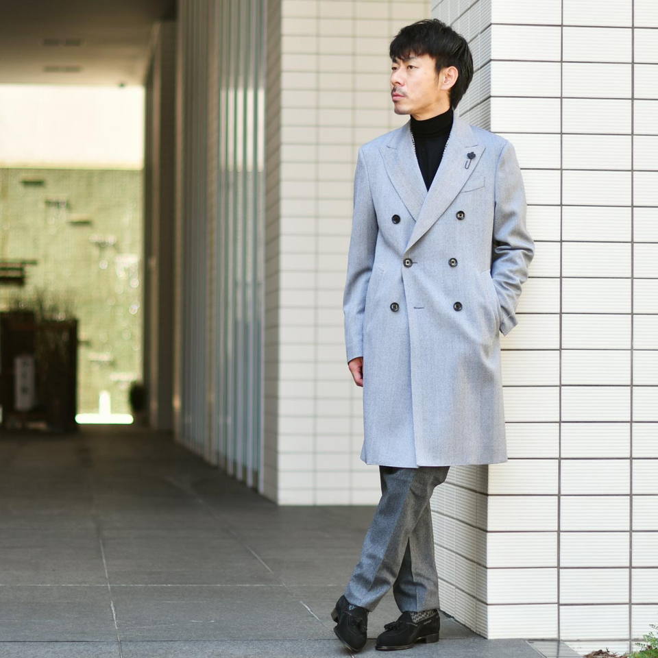 LARDINI【ラルディーニ】ダブルチェスターコートをご紹介致します