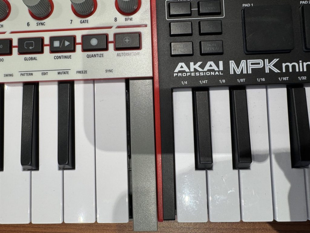 AKAI MPK mini Ⅳ(MK4) リーズナブル・多機能なミニサイズ25鍵盤仕様の