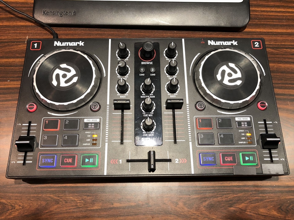 WJ1031 Numark Party Mix DJコントローラー WJ1031 Numark Party Mix