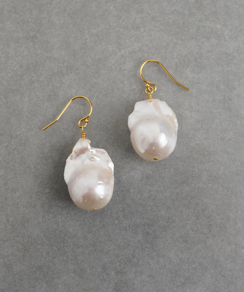 ISOLATION / アイソレーション】 BAROQUE PEARL PIERCE / バロック