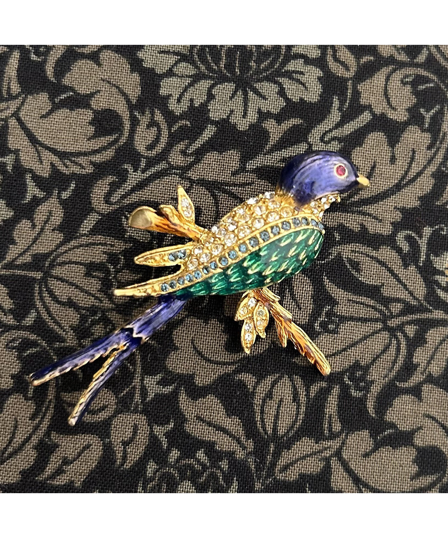 0400018406182-1?$VS_1500$