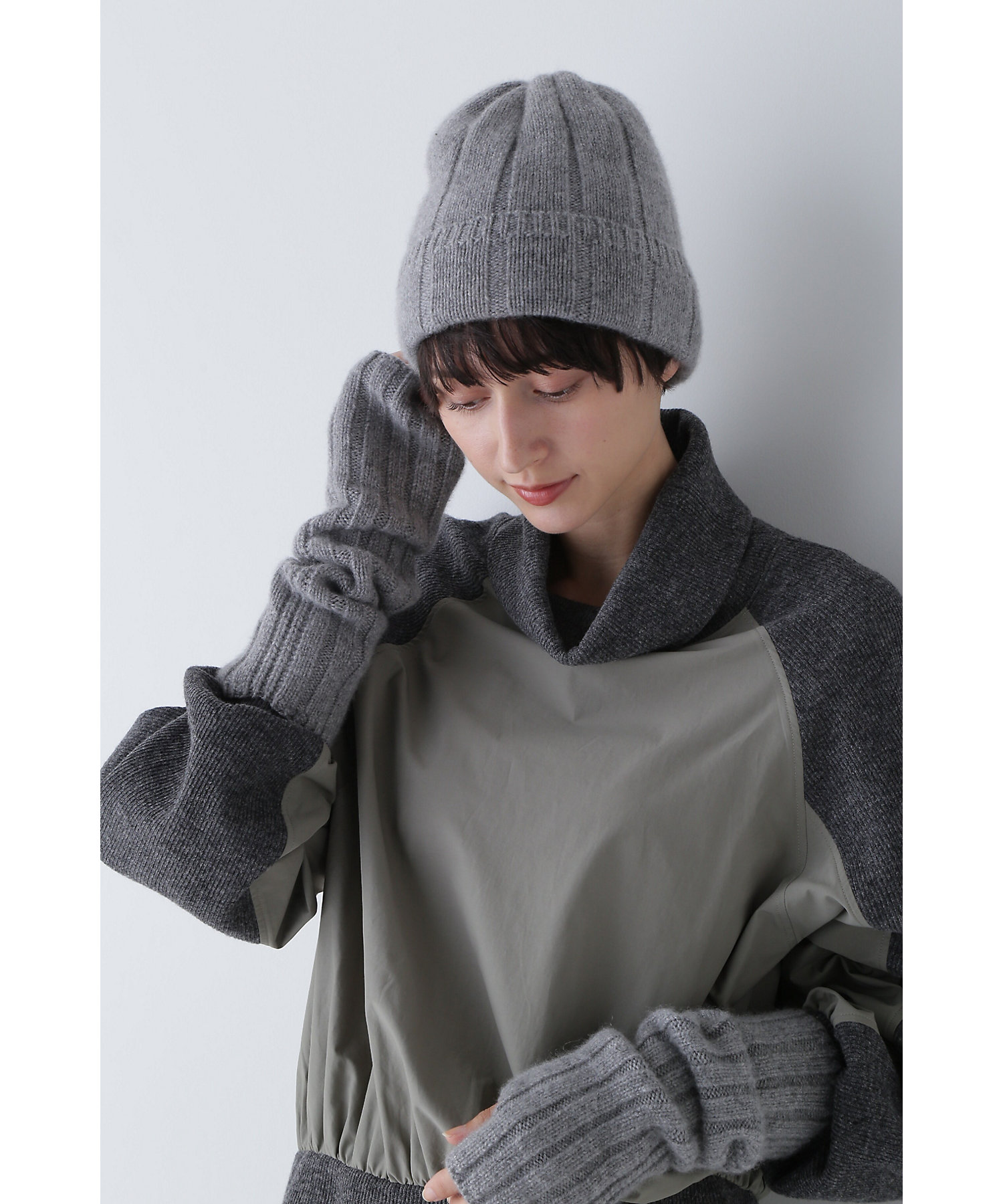 HERMES 幾何学模様 ニット帽 男女兼用 試し着用のみ HERMES 幾何学模様