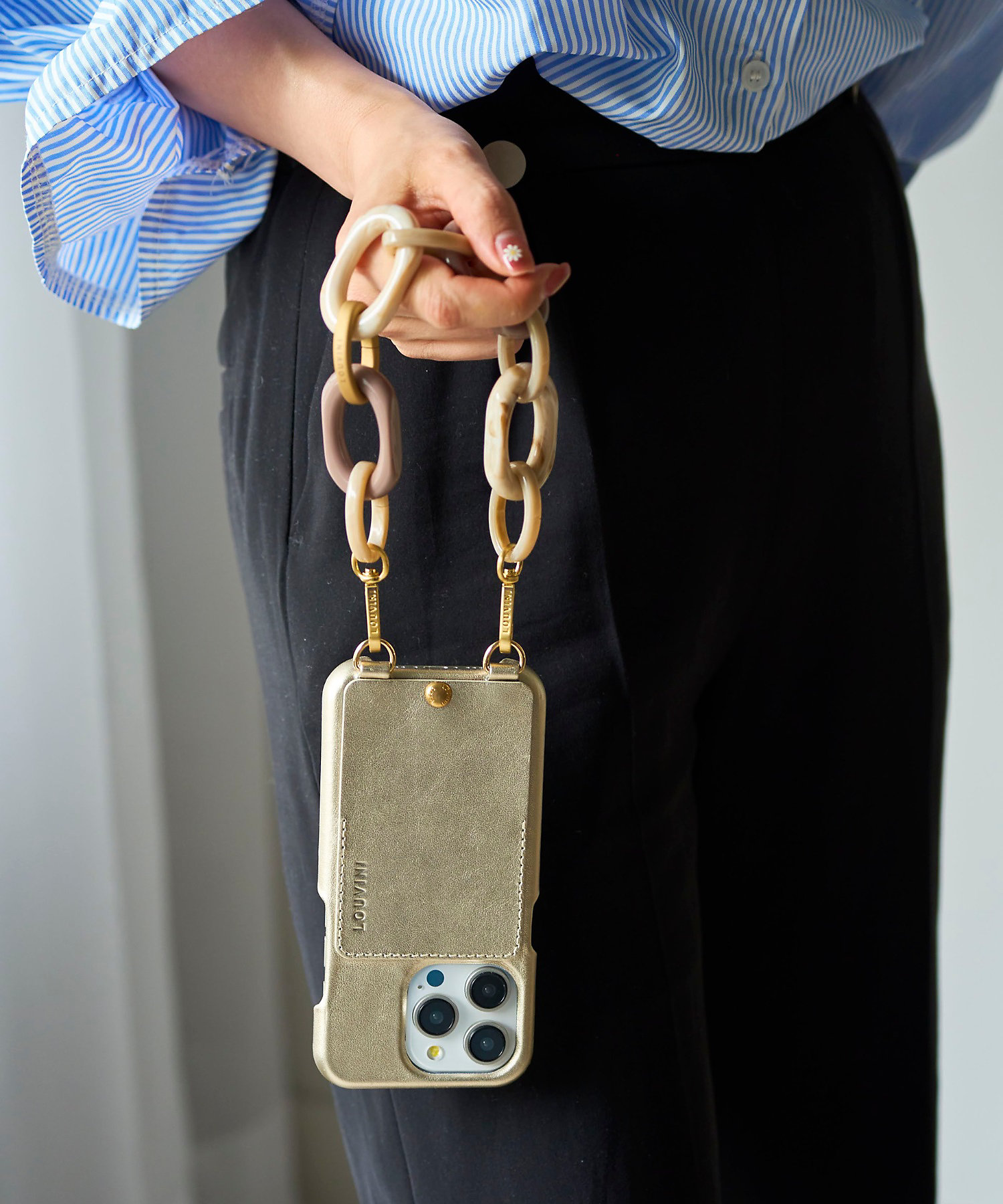 週末限定値下げ中〉【LOUVINI】 ハンドストラップ BEIGE-WHITE