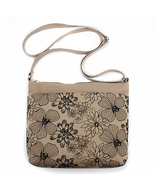 日本製株式会社ドロシー人形、花、バッグ刺繍レース使いコート 【公式