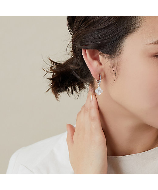 シェル フラワーイヤリング VBME2002 UW | VENDOME BOUTIQUE