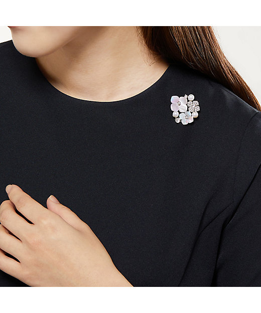 淡水パール シェルフラワー ブローチ VBMV3071 UW | VENDOME