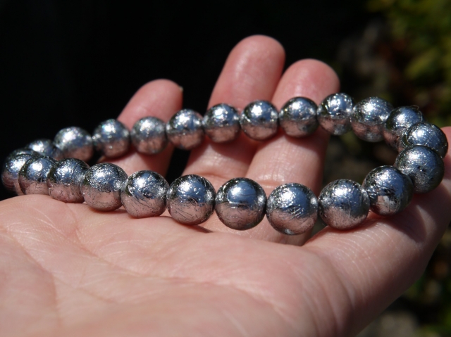 さいたま 大宮 | 天然石 パワーストーン 販売店|石の記録