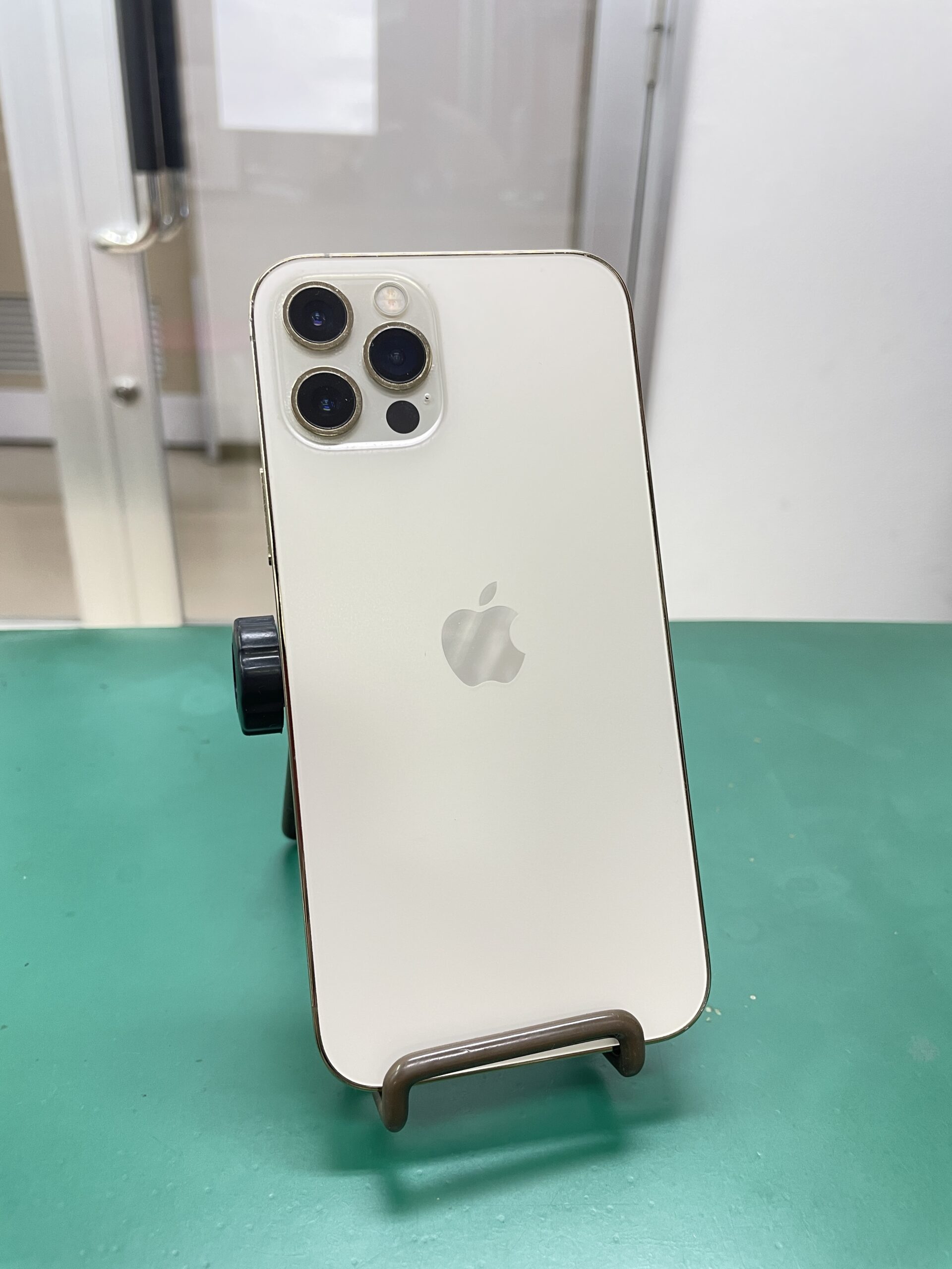 美品】iPhone11pro 256GB スペースグレイ 販売 美品】Apple iPhone 11
