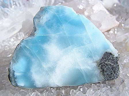 ラリマー 原石 205グラム ☆ 母岩つき