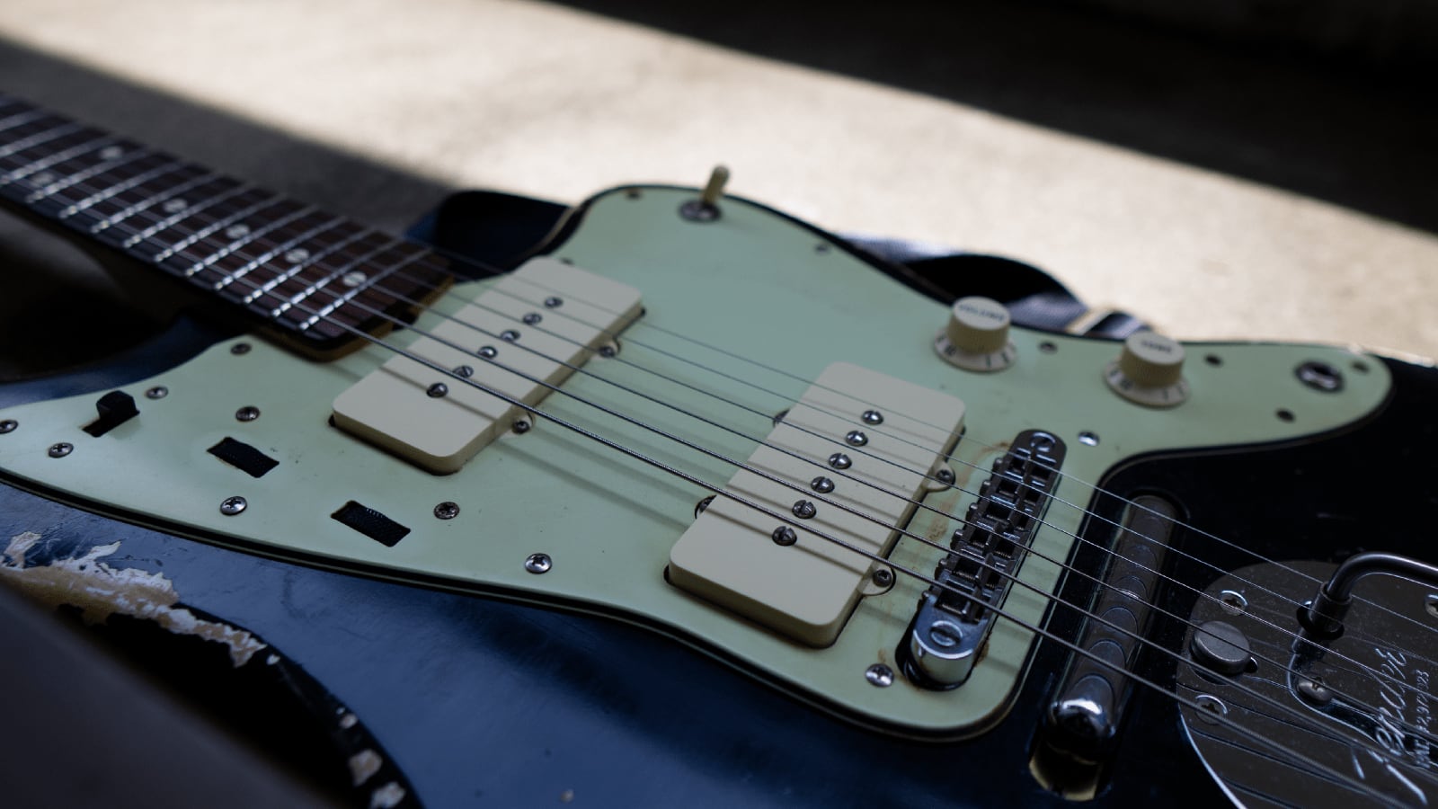 FenderMexネック+MJTジャガーボディ+マスタリーブリッジ Fender Japan