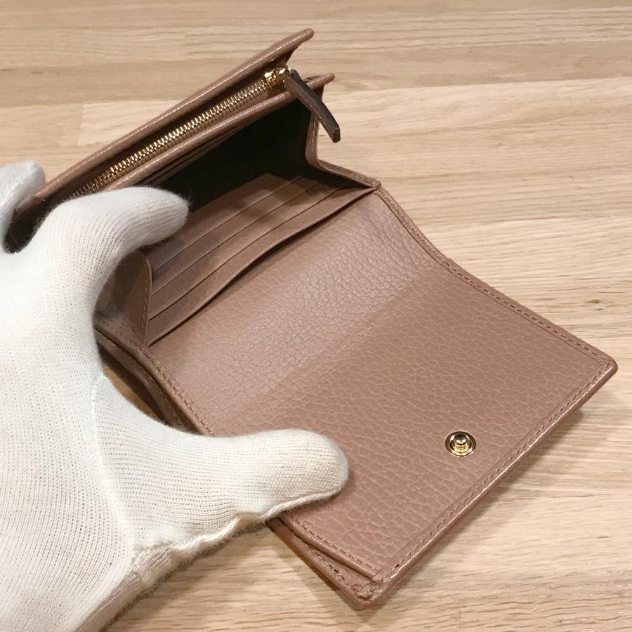 GUCCI（グッチ） 【新品同様】グッチ GGマーモント 2つ折りコンパクト