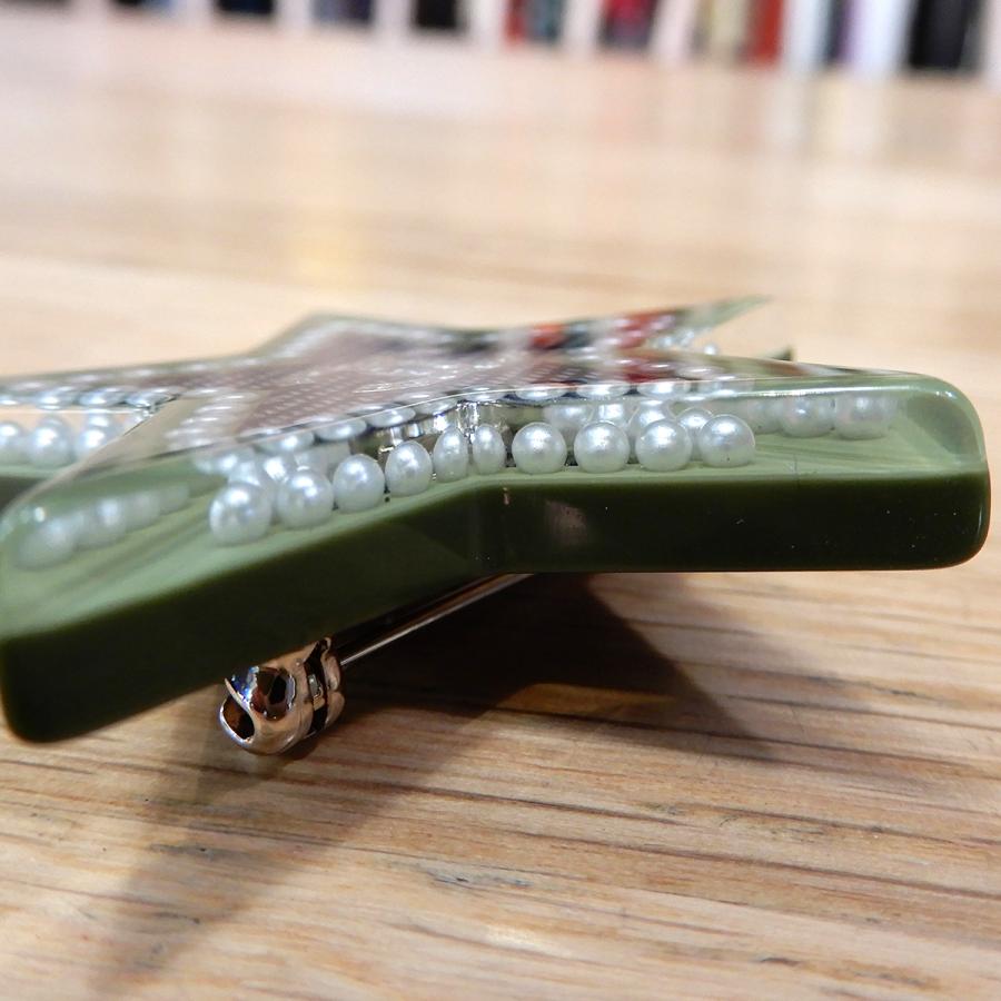 CHANEL（シャネル） 【超美品】シャネル スター ブローチ レジン ココ