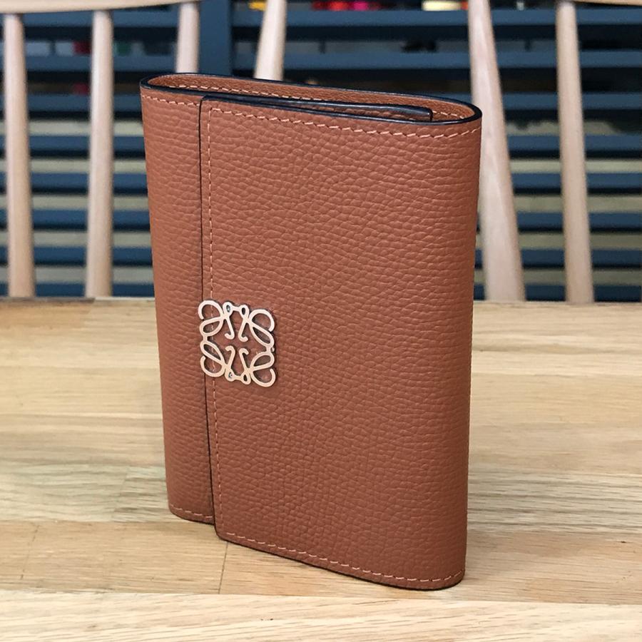 LOEWE（ロエベ） 【新品同様】ロエベ アナグラム バーティカル